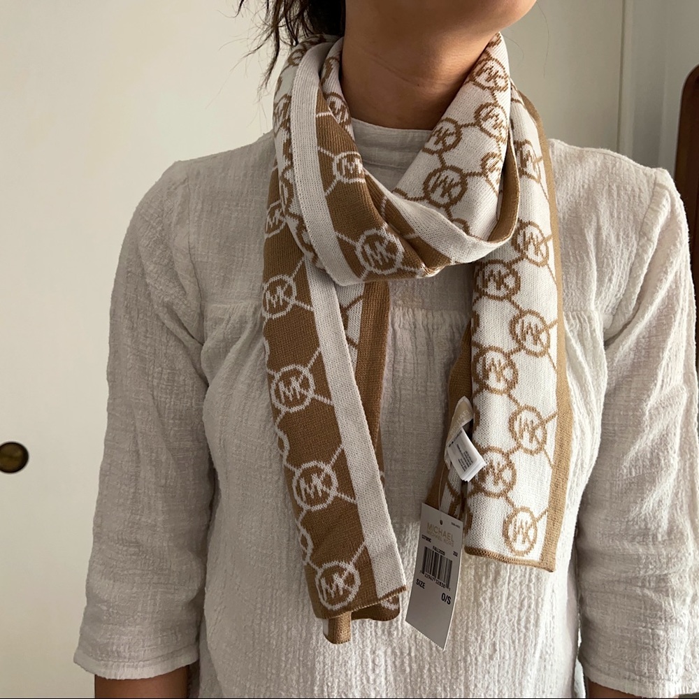 Michael Kors Brown/Cream Scarf